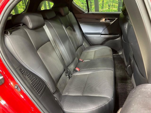 TOYOTA LEXUS CT200H 2016 Image 31