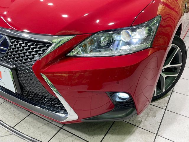 TOYOTA LEXUS CT200H 2016 Image 31