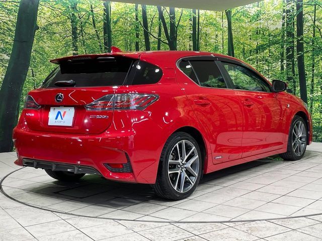 TOYOTA LEXUS CT200H 2016 Image 31