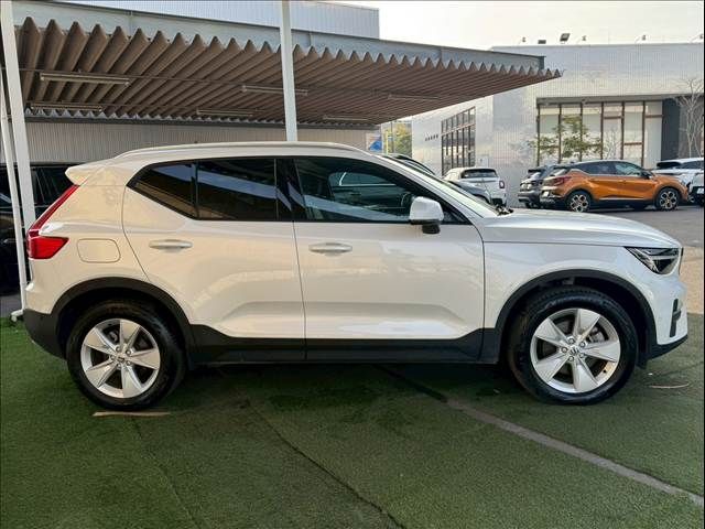 VOLVO XC40 2023 Image 31