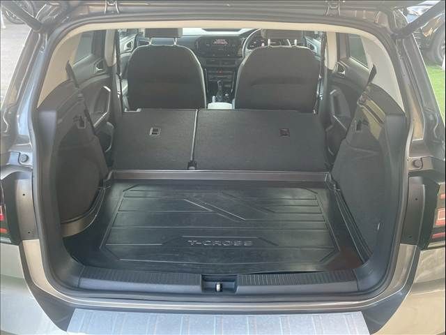 VOLKSWAGEN T-CROSS 2021 Image 31