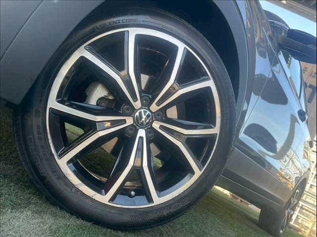 VOLKSWAGEN T-CROSS 2021 Image 31