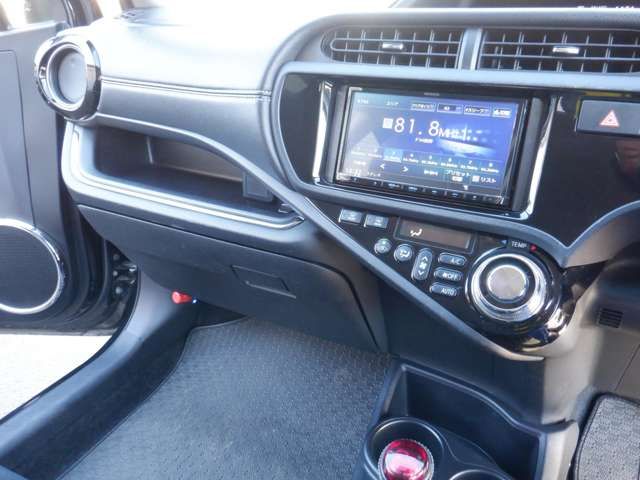 TOYOTA AQUA 2014 Image 31