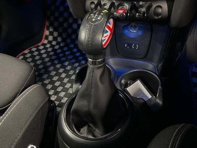 BMW MINI COOPER S 2016 Image 31