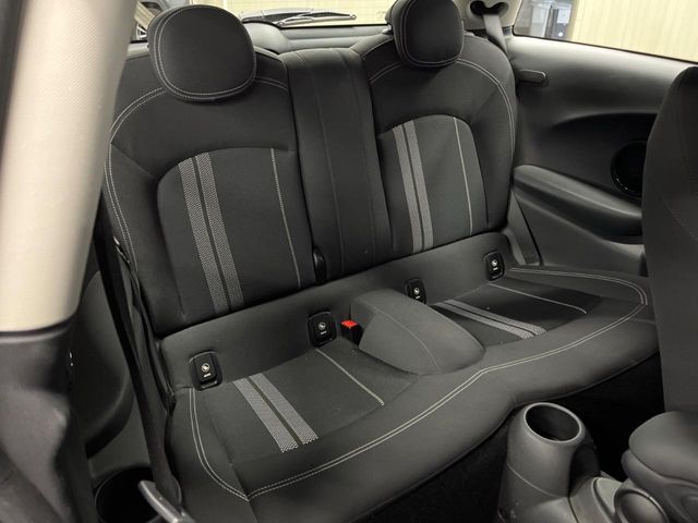 BMW MINI COOPER S 2016 Image 31