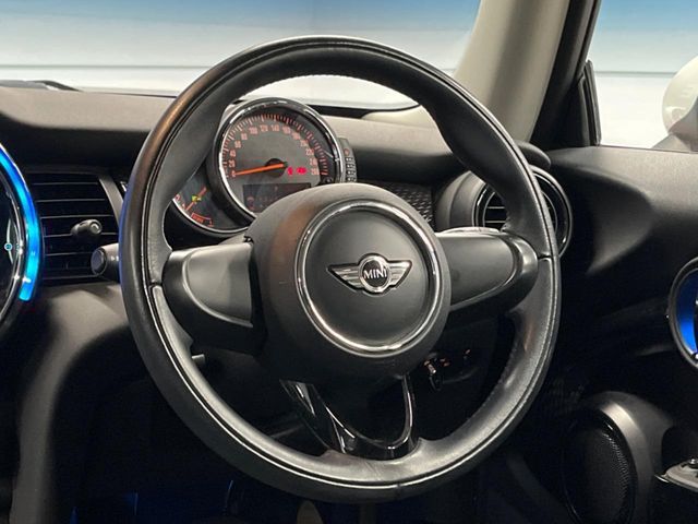 BMW MINI COOPER S 2016 Image 31