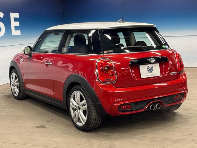 BMW MINI COOPER S 2016 Image 31