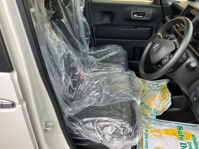 HONDA N BOX CUSTOM 2024 Image 31