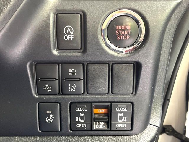 TOYOTA ESQUIRE 2019 Image 31