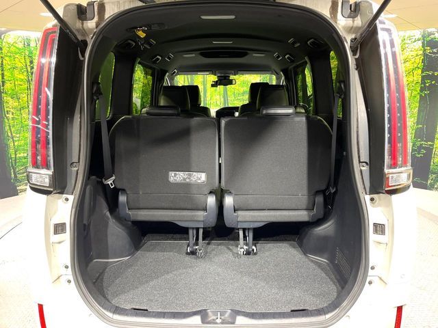 TOYOTA ESQUIRE 2019 Image 31