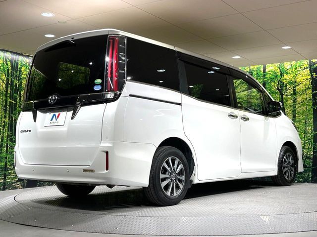 TOYOTA ESQUIRE 2019 Image 31