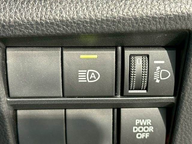 TOYOTA NOAH 2022 Image 31