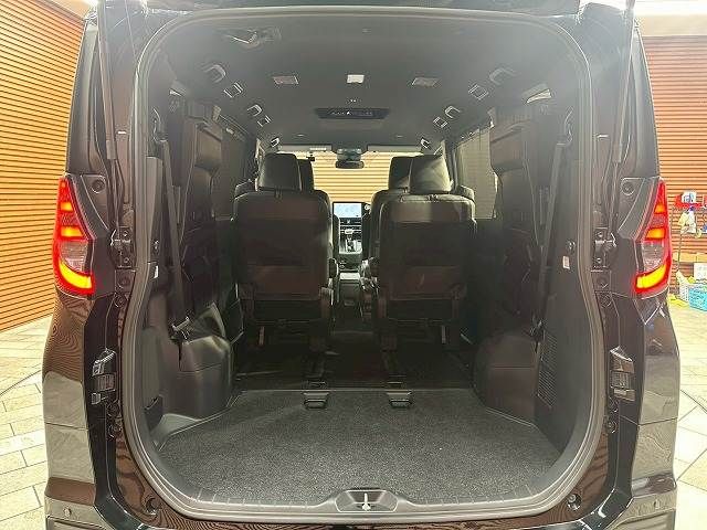 TOYOTA NOAH 2022 Image 31