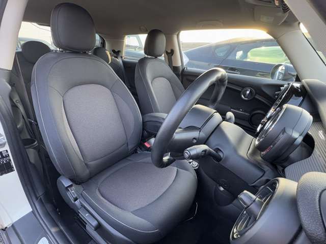 BMW MINI COOPER 2019 Image 31