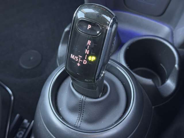 BMW MINI COOPER 2019 Image 31