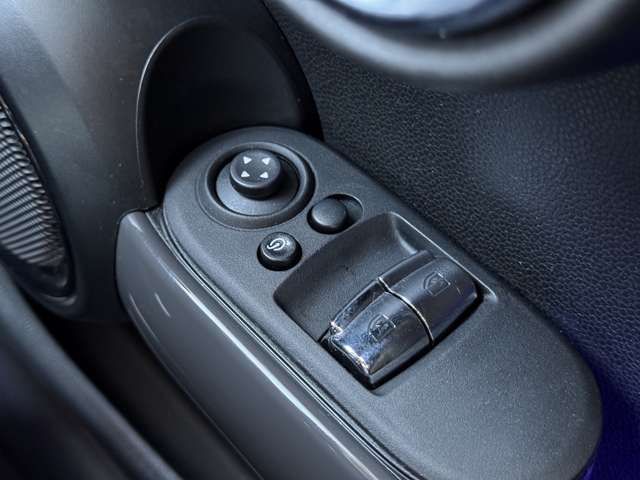 BMW MINI COOPER 2019 Image 31