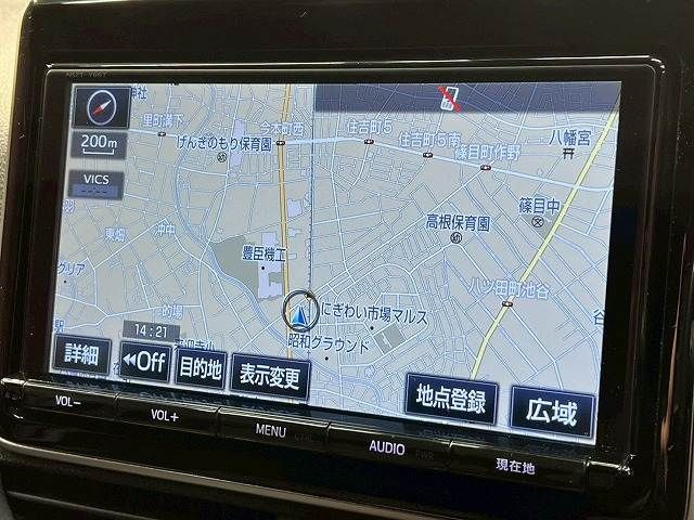 TOYOTA VOXY HYBRID 2017 Image 31