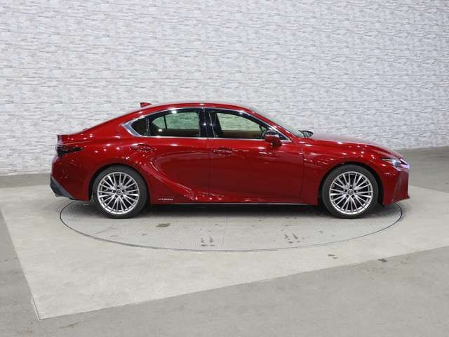 TOYOTA LEXUS IS300H 2021 Image 31