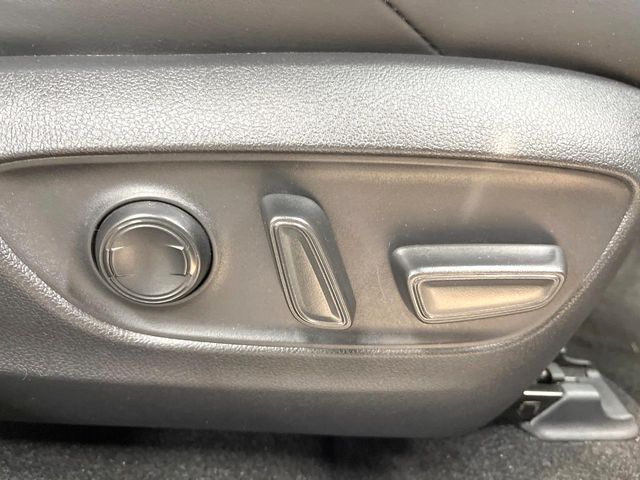 TOYOTA HARRIER 2WD 2023 Image 31