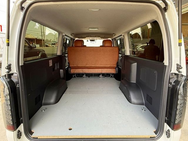 TOYOTA HIACE VAN 2WD 2022 Image 31