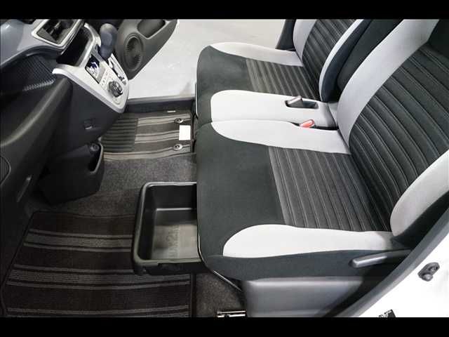 DAIHATSU CAST ACTIVA 2017 Image 31