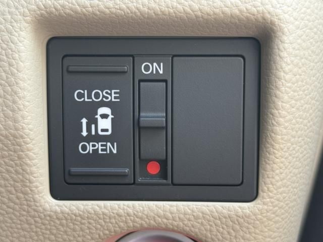 HONDA N BOX 4WD 2018 Image 31