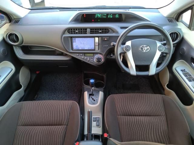 TOYOTA AQUA 2012 Image 31