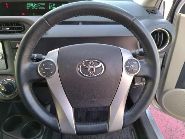 TOYOTA AQUA 2012 Image 31