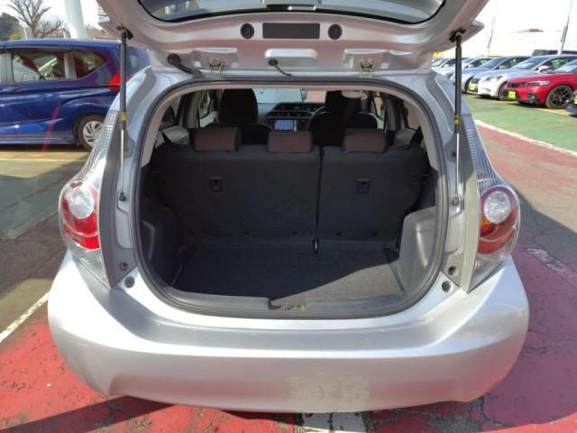 TOYOTA AQUA 2012 Image 31