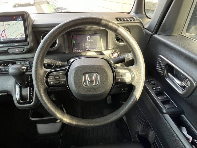 HONDA N BOX CUSTOM 2023 Image 31