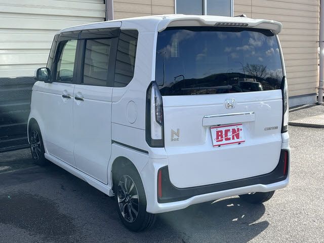 HONDA N BOX CUSTOM 2023 Image 31
