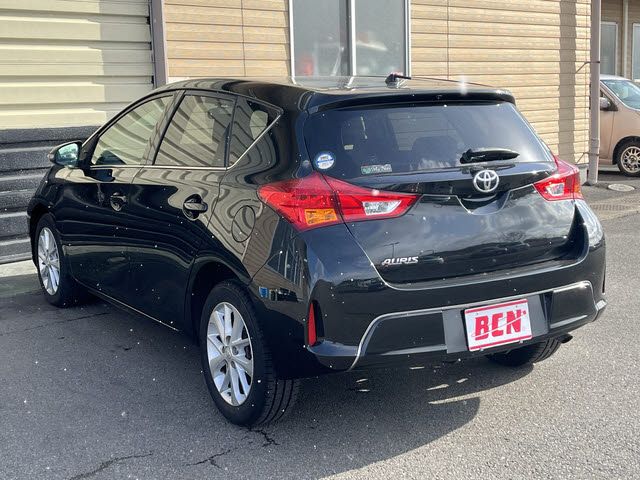 TOYOTA AURIS 2012 Image 31