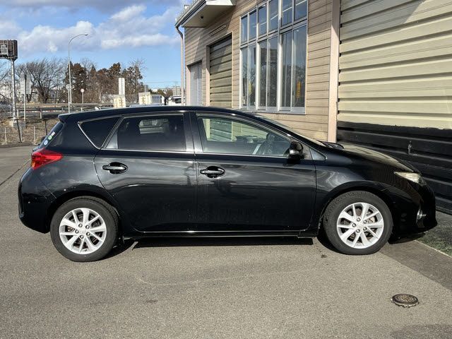 TOYOTA AURIS 2012 Image 31