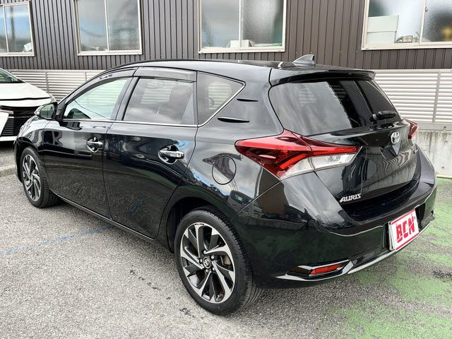 TOYOTA AURIS 2015 Image 31