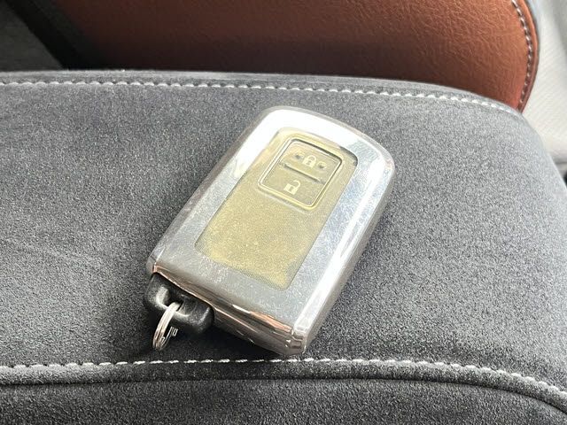 TOYOTA AURIS 2015 Image 31