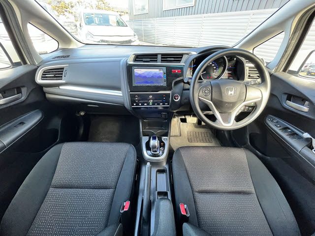 HONDA FIT HYBRID 2016 Image 31