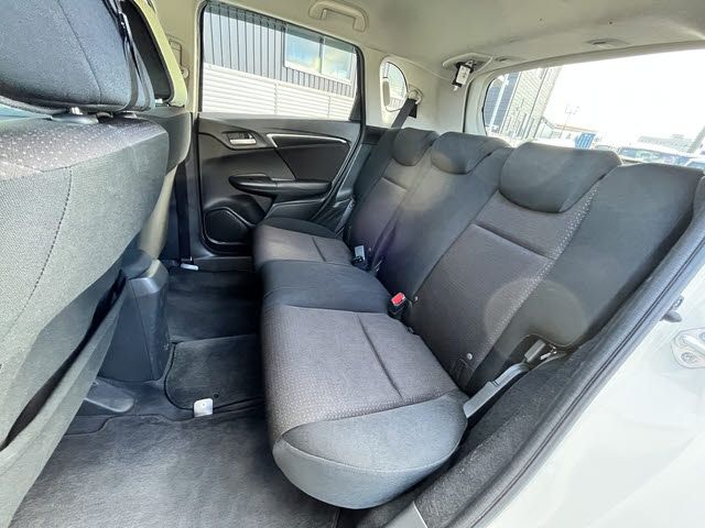 HONDA FIT HYBRID 2016 Image 31