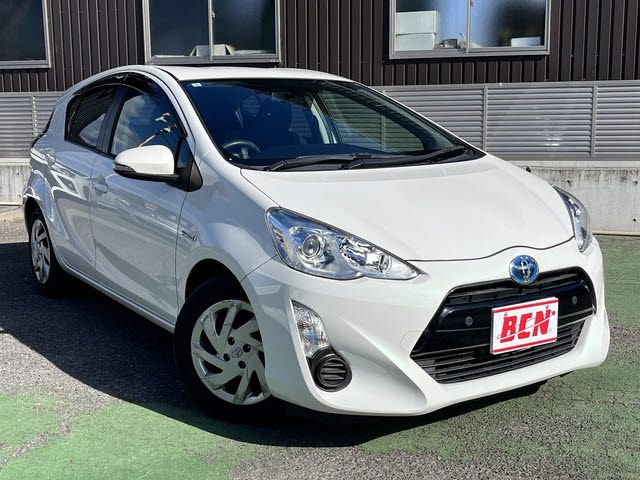 TOYOTA AQUA 2015 Image 31