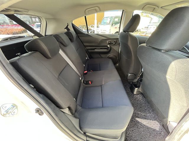 TOYOTA AQUA 2015 Image 31