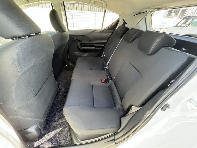 TOYOTA AQUA 2015 Image 31