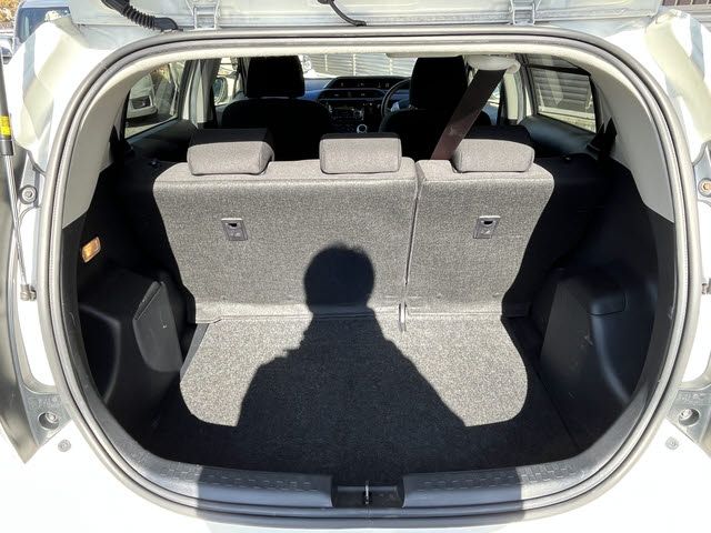 TOYOTA AQUA 2015 Image 31