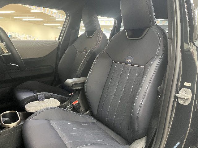 BMW MINI COOPER 5DOOR 2025 Image 31