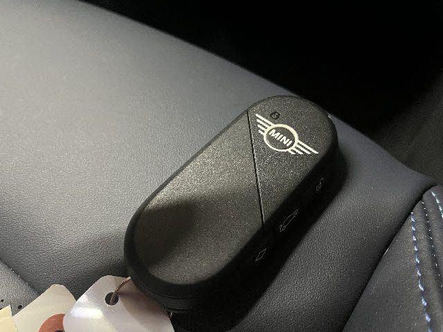 BMW MINI COOPER 5DOOR 2025 Image 31