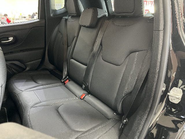 JEEP RENEGADE 2024 Image 31