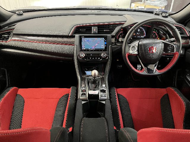 HONDA CIVIC HATCHBACK 2018 Image 31