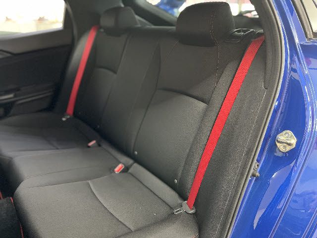 HONDA CIVIC HATCHBACK 2018 Image 31