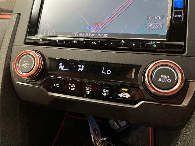 HONDA CIVIC HATCHBACK 2018 Image 31