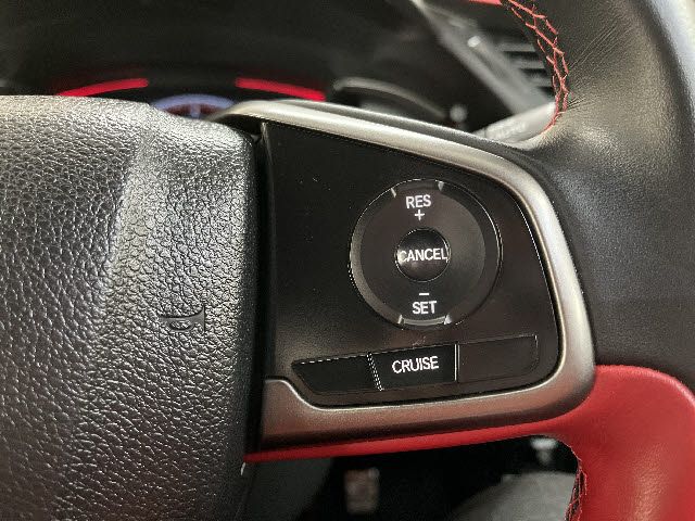 HONDA CIVIC HATCHBACK 2018 Image 31