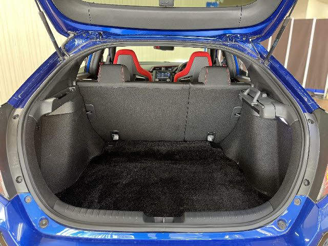 HONDA CIVIC HATCHBACK 2018 Image 31