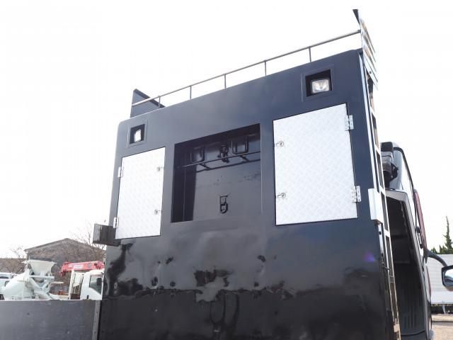 MITSUBISHI FUSOU SUPER GREAT 2015 Image 31
